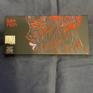 UOMA Black Magic Savage palette